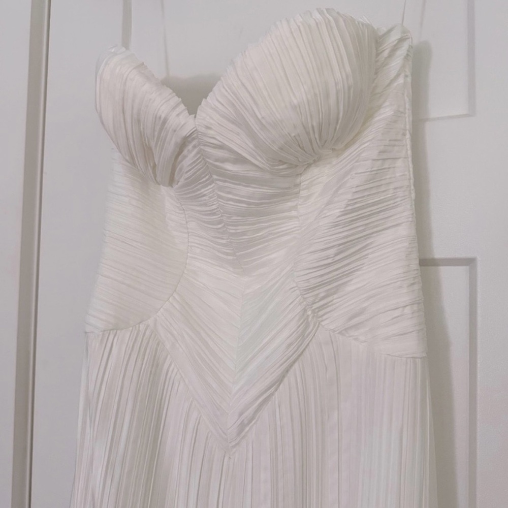 Cult Gaia Ashika Gown - Picture 4 of 8